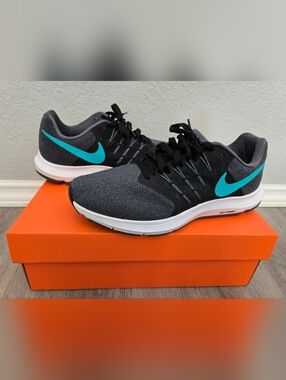 Nike Run Swift Womens Running Shoes, Gray with Teal Accents, Size 9